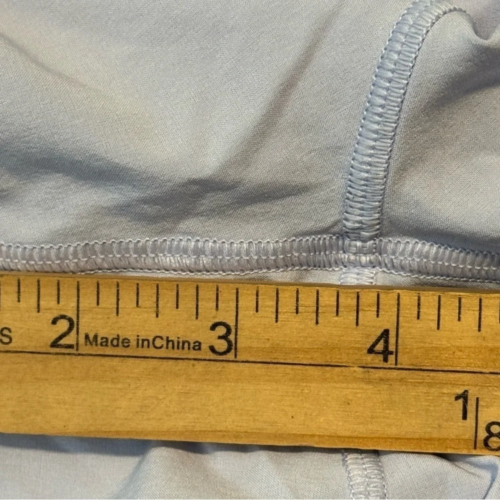Lululemon Low Rise Hotty Hot Short 4”Women’s Sz. 4 Pastel Blue